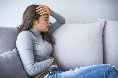 Douleur au plexus : quelles causes, et surtout, quelles solutions.